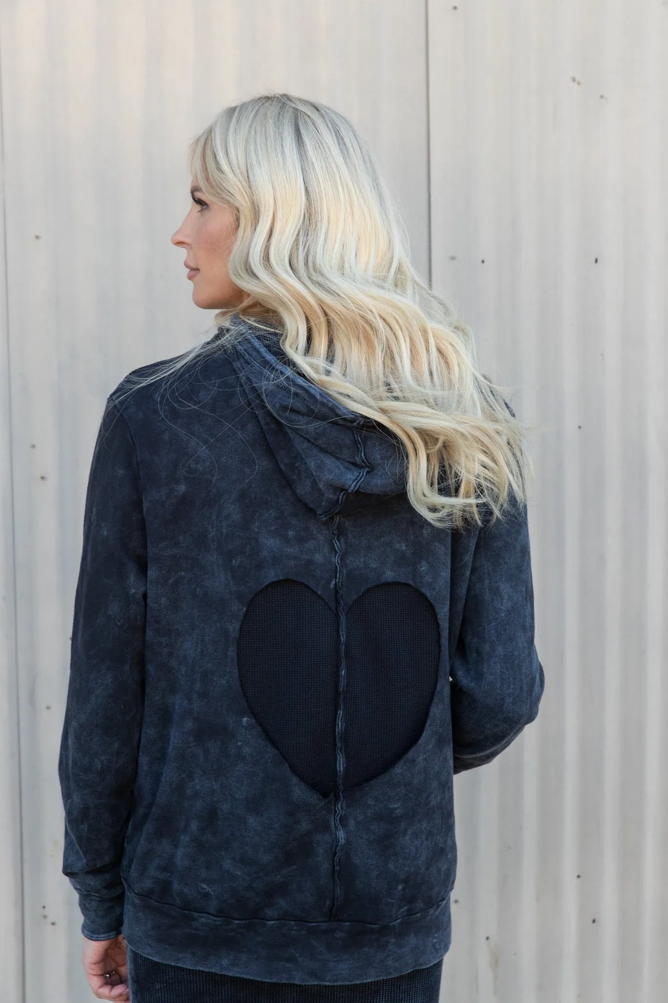 HEART HOODIE LINED IN THERMAL - VINTAGE BLACK