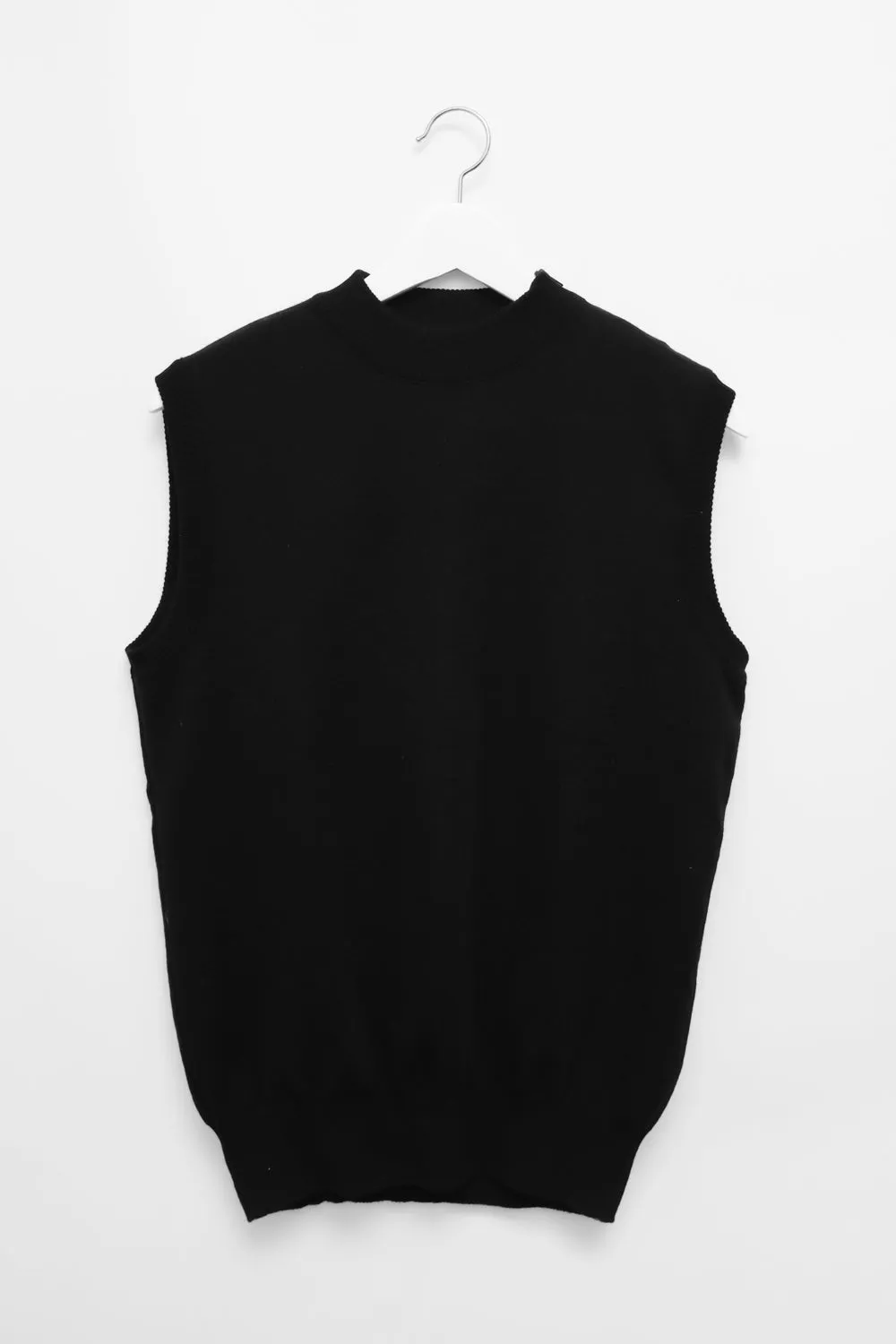 VINTAGE BLACK KNIT WOOL VEST